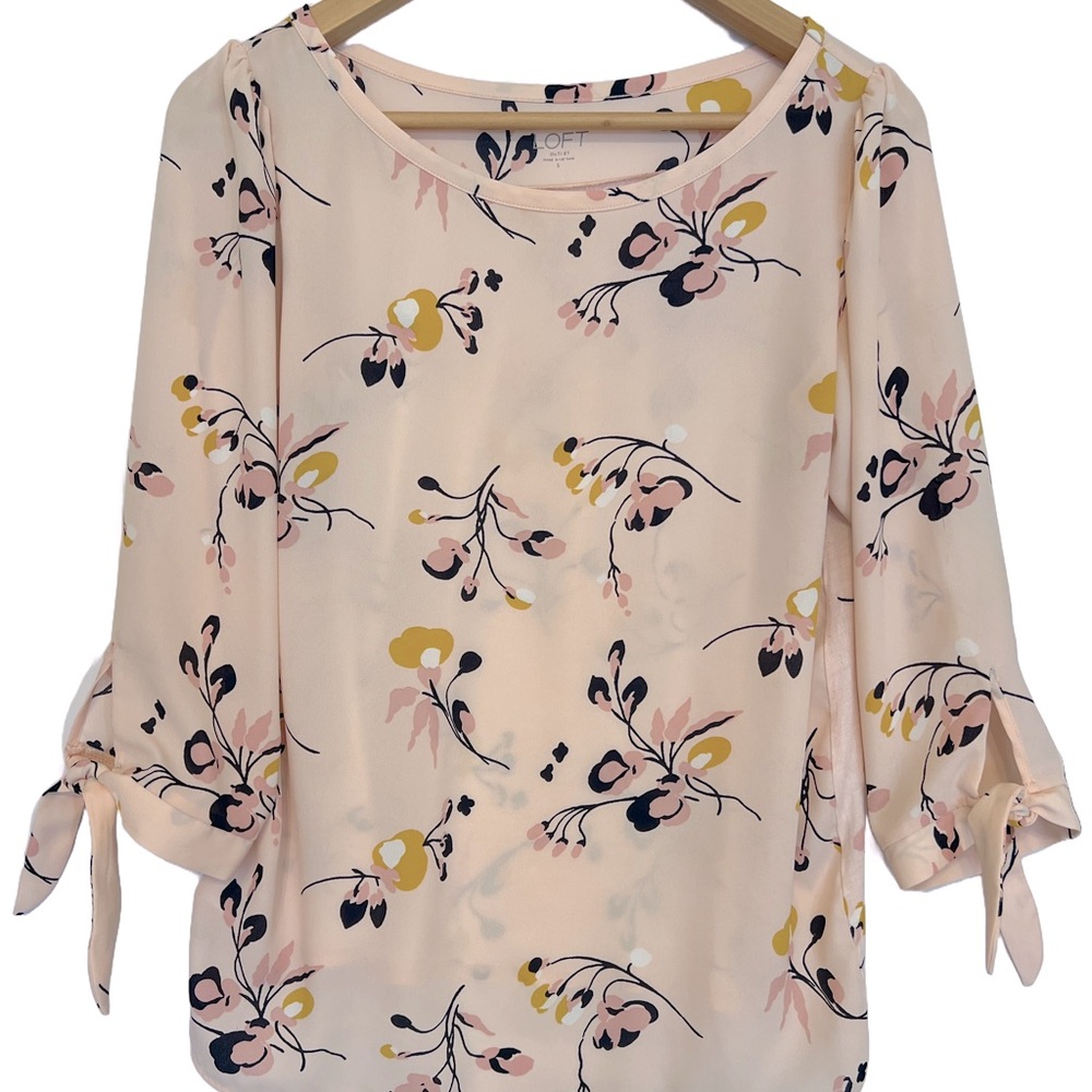 LOFT pastel pink blouse w/design 3/4 sleeves with tie closure size S